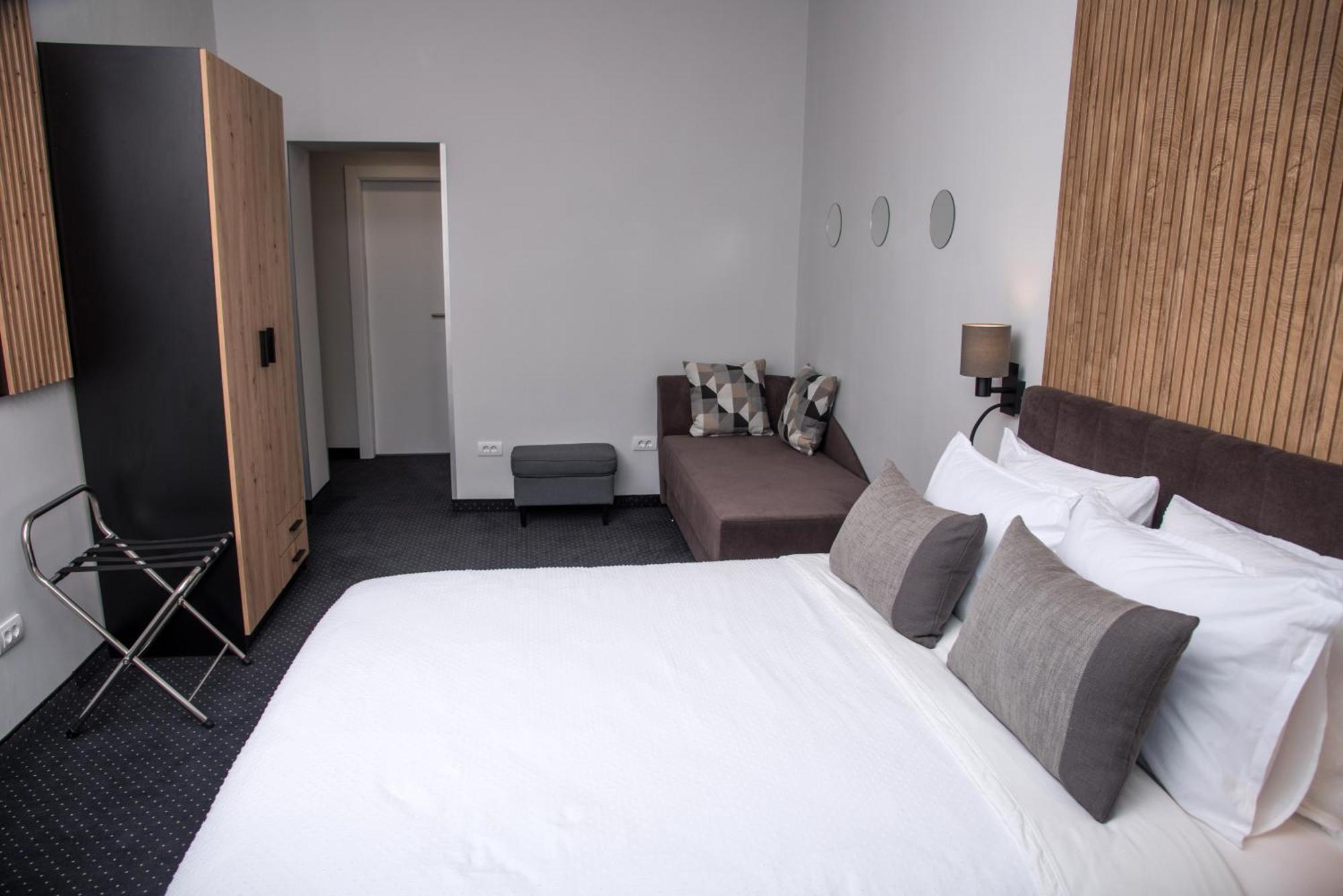 Republic Square Luxury Suites Belgrado Exterior foto