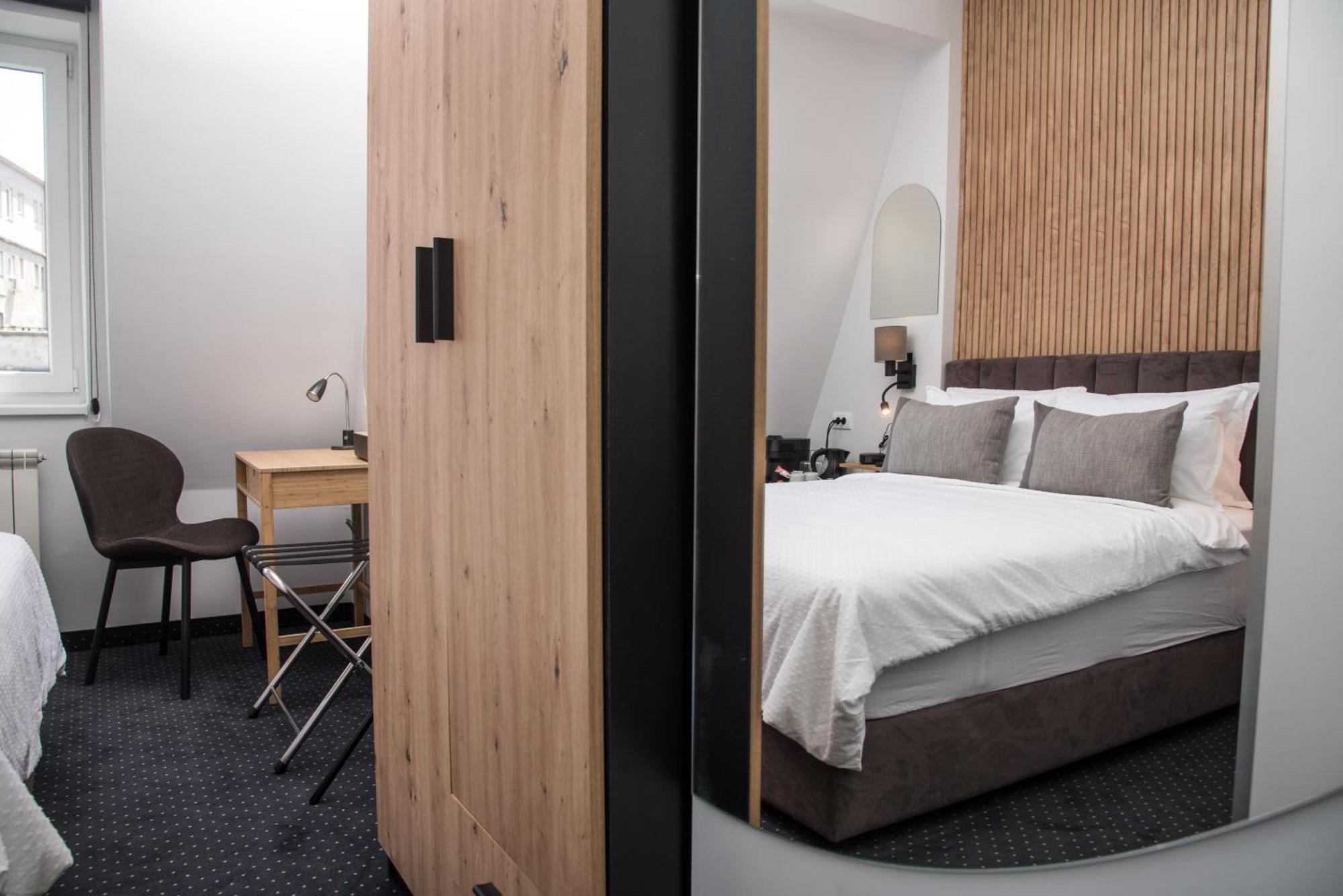 Republic Square Luxury Suites Belgrado Exterior foto