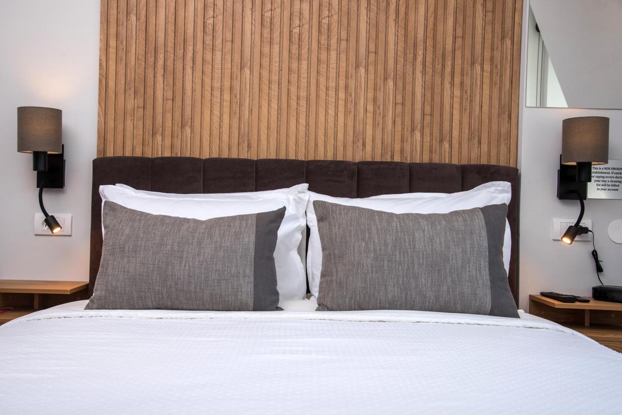 Republic Square Luxury Suites Belgrado Exterior foto