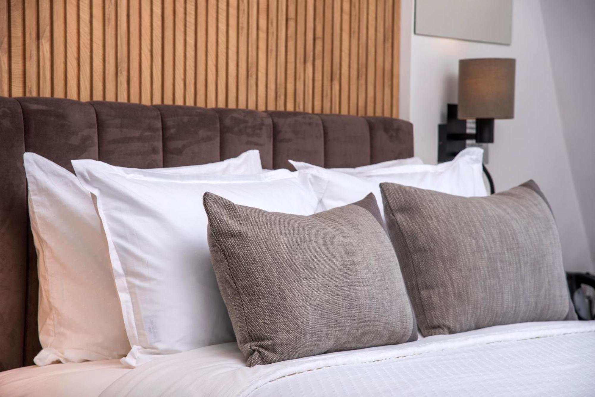 Republic Square Luxury Suites Belgrado Exterior foto